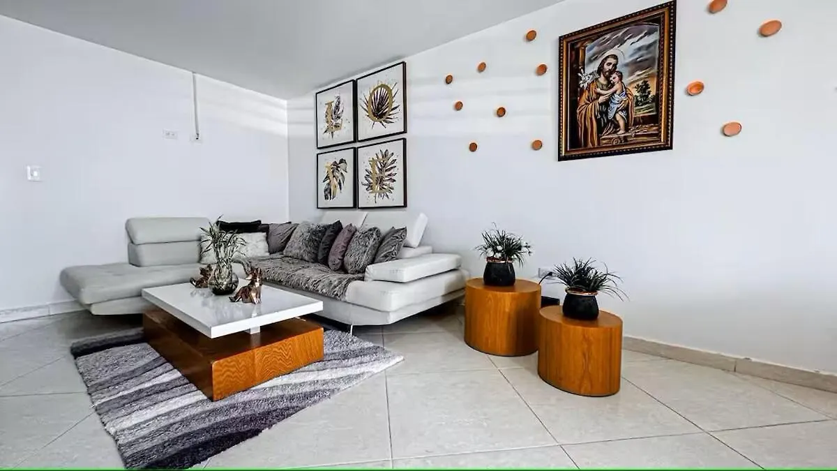 Contacten van Apart De Lujo-Parking-15 Minutes Provence